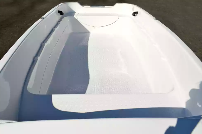 Стеклопластиковая лодка Пингвин (тримаран) в Волжском