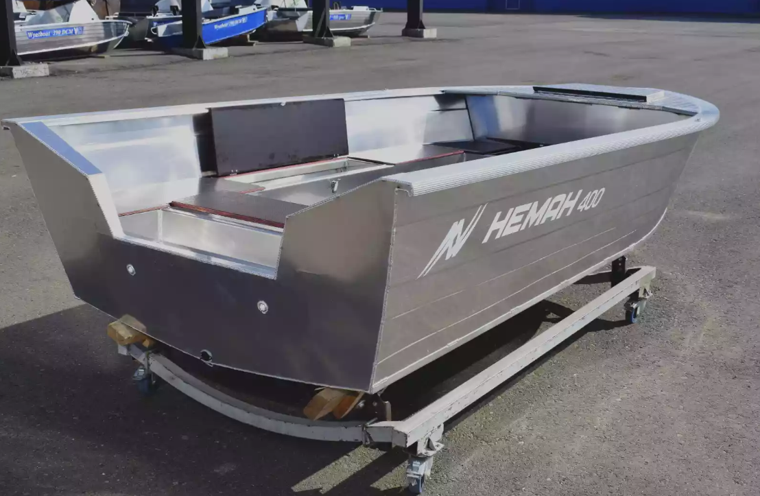 Алюминиевая лодка Неман-400 Р PRO в Волжском