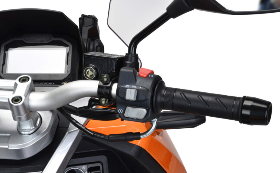 Скутер MOTOLAND (МОТОЛЕНД) T-MAX 150 в Волжском