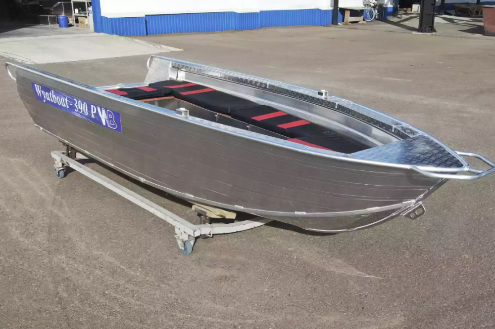 Алюминиевая лодка Wyatboat-390РМ увеличенный борт в Волжском