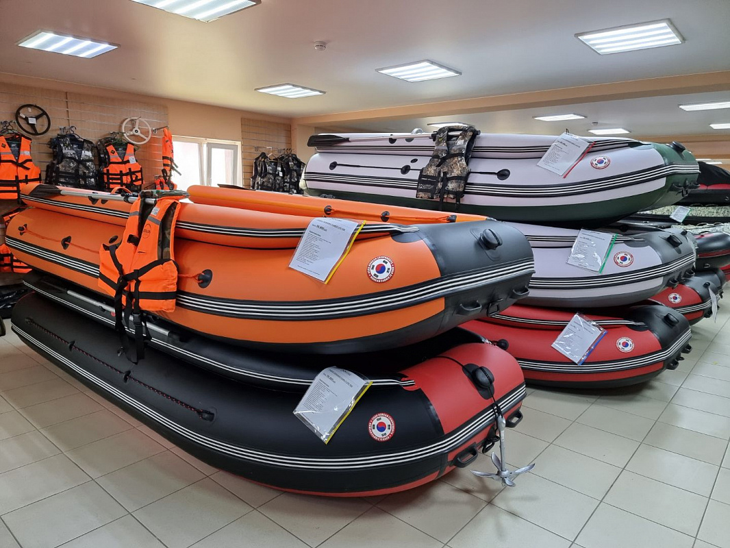 Лодка MISHIMO FAMILY LITE DF 400 в Волжском