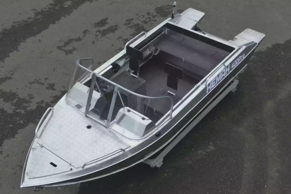 Алюминиевая лодка  Neman-400 PRO в Волжском