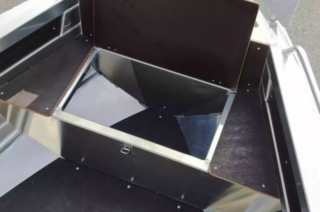 Алюминиевая лодка  Неман-480 Р в Волжском