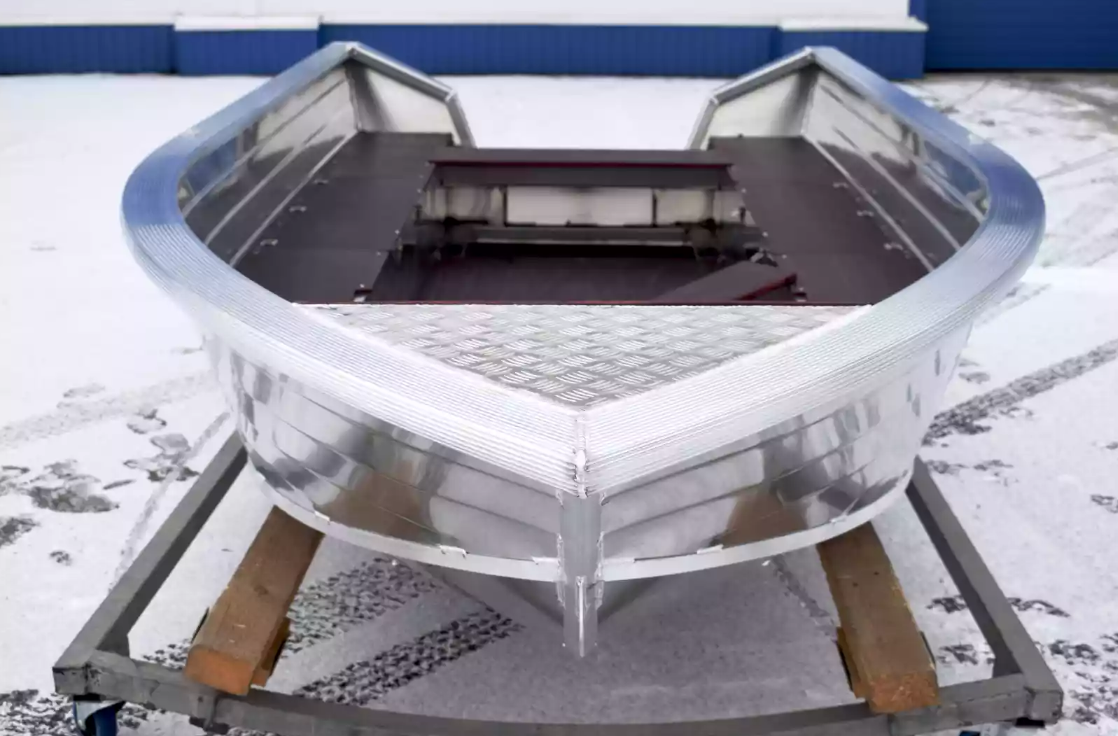 Алюминиевая лодка Неман-400 в Волжском