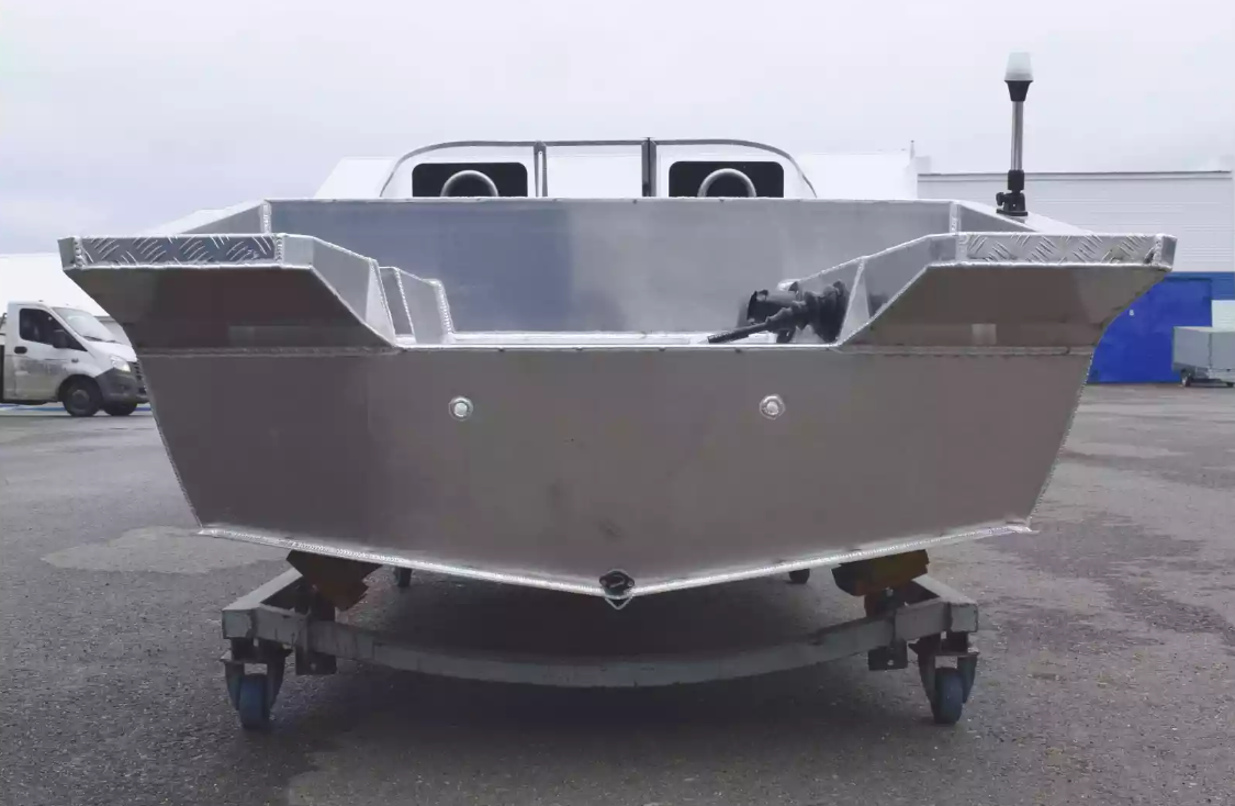 Алюминиевая лодка  Neman-400 PRO в Волжском