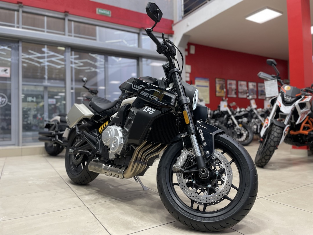 Мотоцикл Benda LFS 700 в Волжском