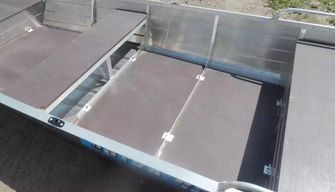 Алюминиевая лодка Вятка-Профи 32 в Волжском