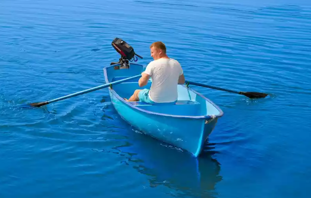 Стеклопластиковая лодка Омуль в Волжском