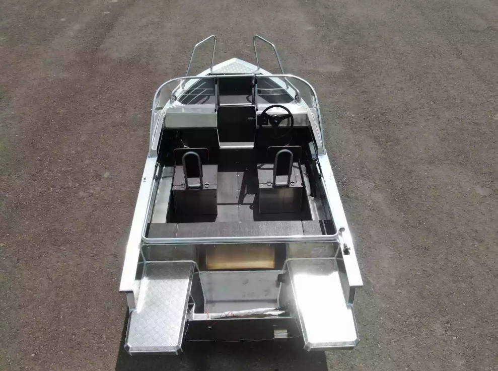 Алюминиевая лодка  Неман-400 DCM NEW в Волжском