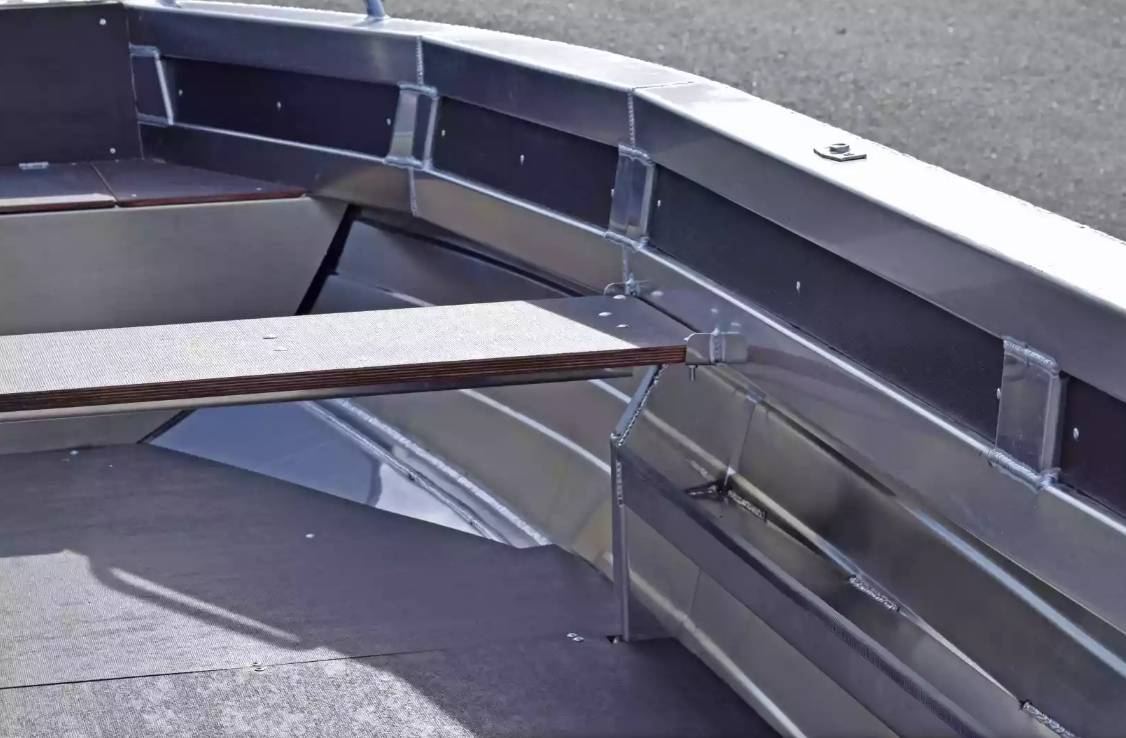 Алюминиевая лодка  Неман-480 Р в Волжском