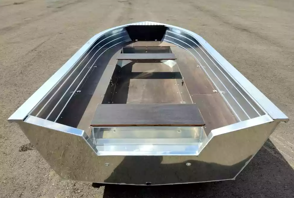 Алюминиевая лодка Неман-400 в Волжском