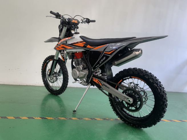 Мотоцикл JHLMOTO JHL LX4 CB300RL (175FMN) в Волжском