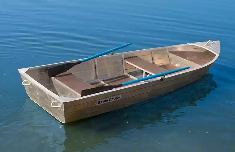 Алюминиевая лодка Вятка-Профи 32 в Волжском