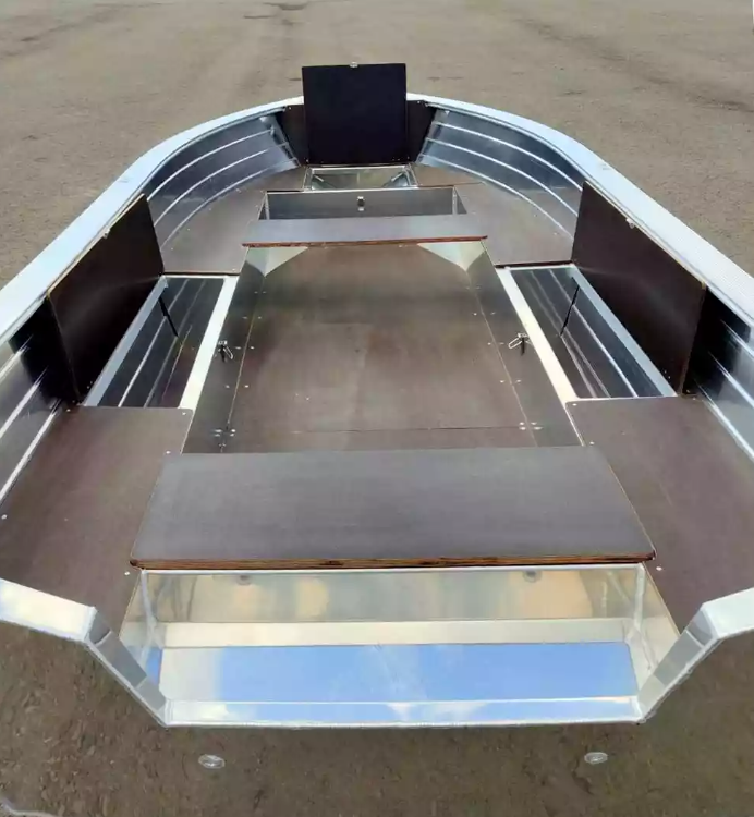 Алюминиевая лодка Неман-400 в Волжском