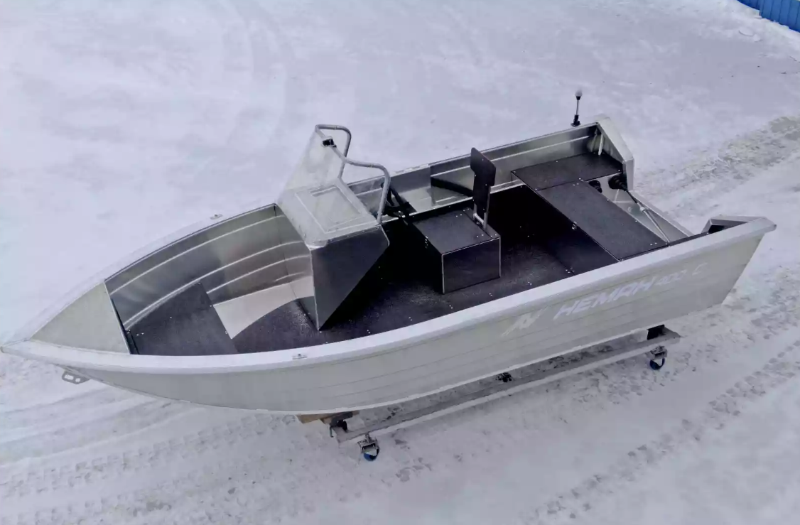 Алюминиевая лодка Неман-400 С в Волжском