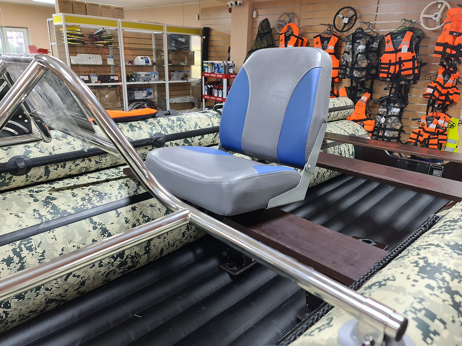 КРЕСЛО МЯГКОЕ РАСКЛАДНОЕ С ПОВОРОТНЫМ МЕХАНИЗМОМ ДЛЯ ЛОДОК в Волжском