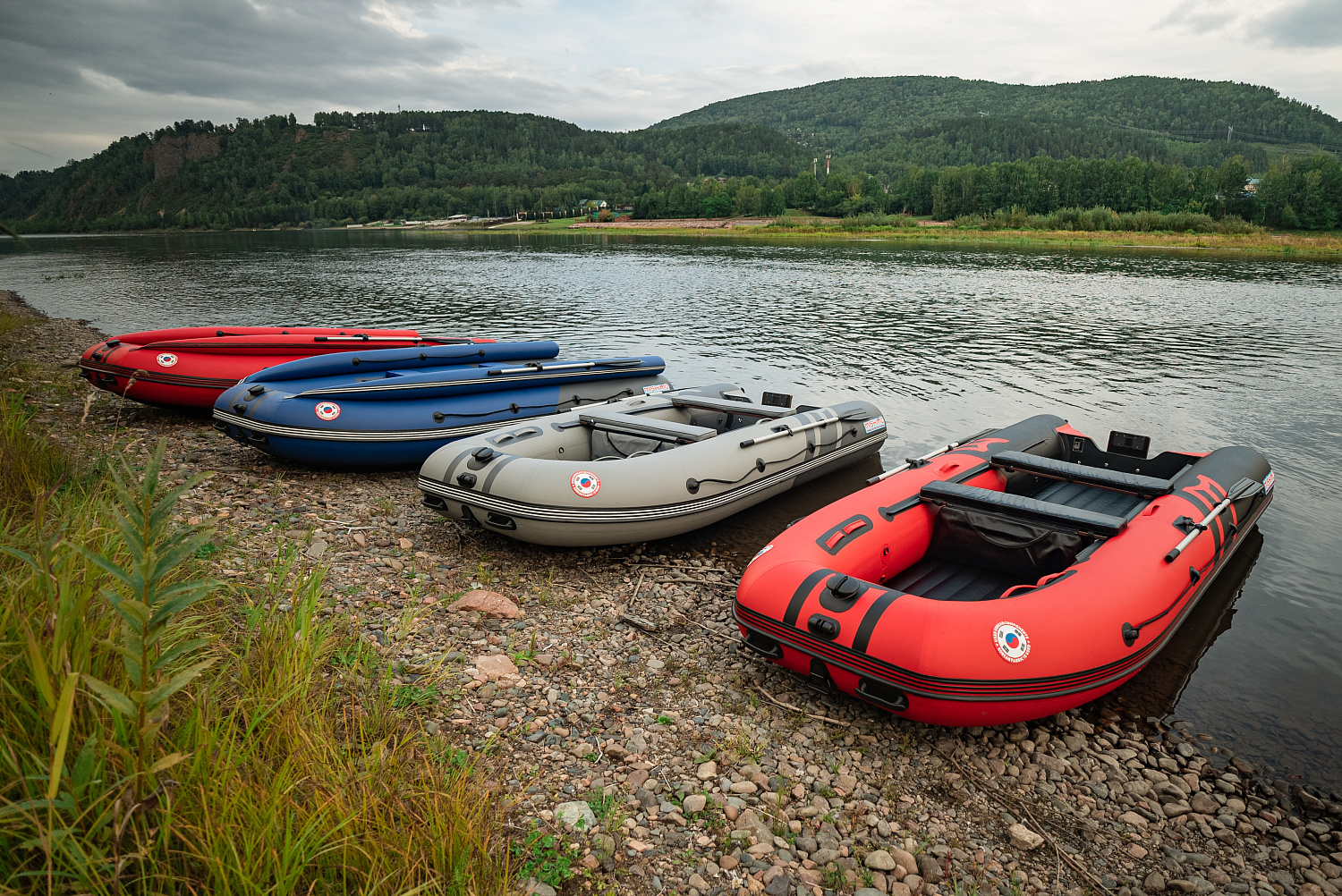 Лодка MISHIMO RIVER FJET PRO 430  под водомет в Волжском