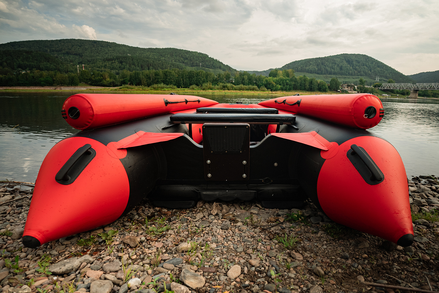 Лодка MISHIMO RIVER FJET PRO 430  под водомет в Волжском